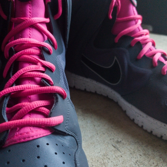 Nike Hightops - Picture 3 of 4